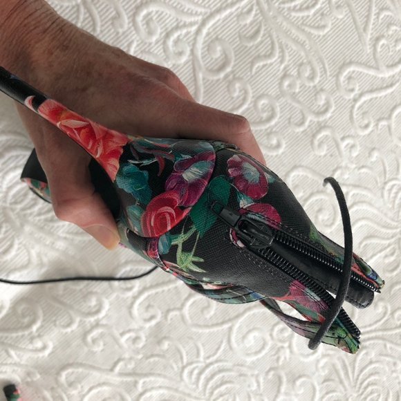 NEW Steve Madden "DITTAA" Floral Lace Stiletto Heels 9 Black Red Green Lolita - Picture 10 of 14